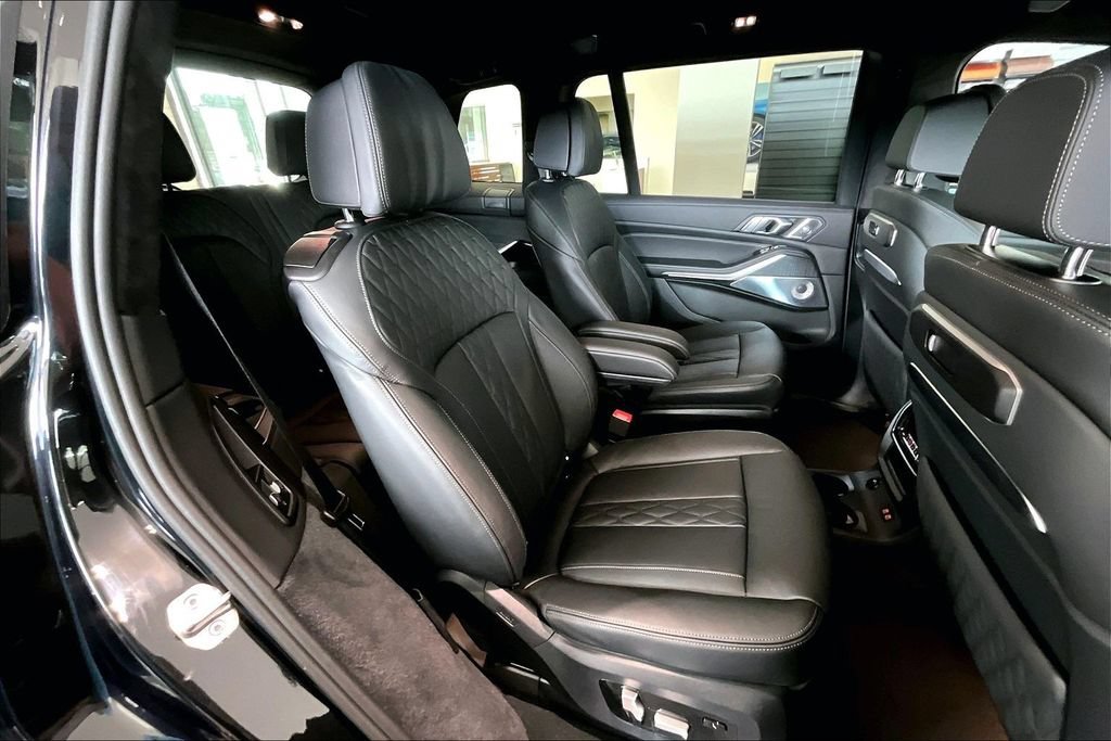 New 2026 BMW ALPINA XB7 AWD/4WD image 22