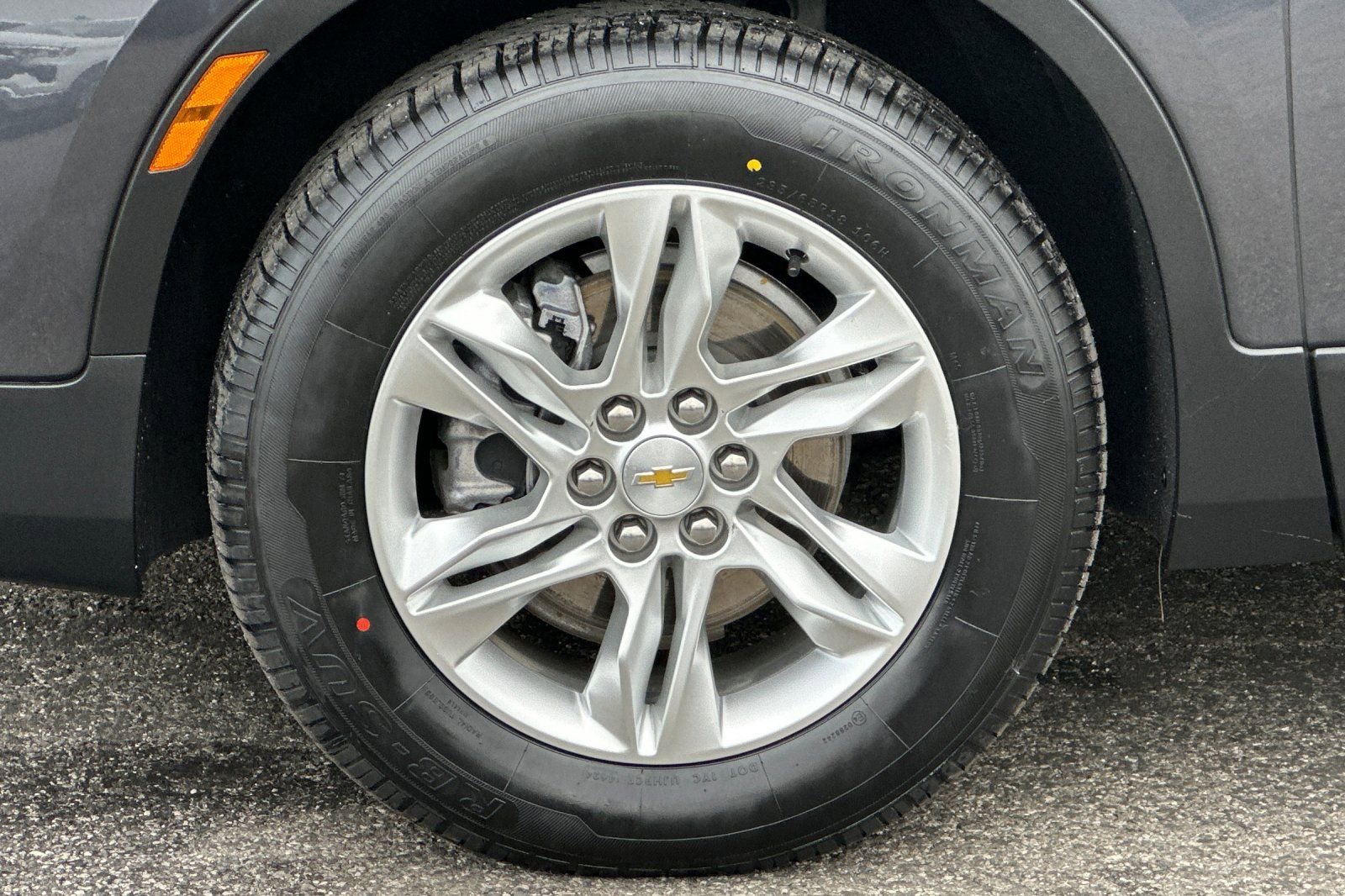 Certified 2022 Chevrolet Blazer LT w/ LPO, Black Grille Bar Package image 36