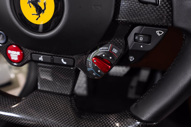 Used 2018 Ferrari GTC4Lusso AWD/4WD image 44