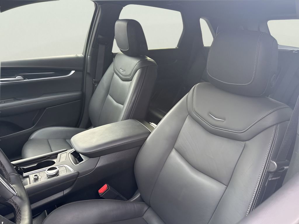 Certified 2025 Cadillac XT5 Premium Luxury image 14