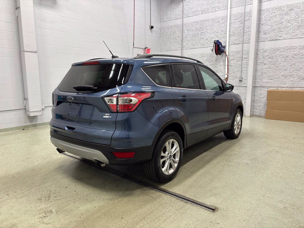Used 2018 Ford Escape SE AWD/4WD image 4