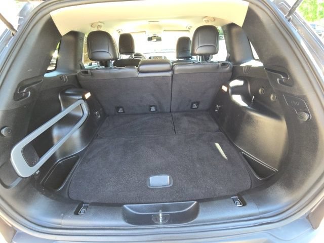 Used 2015 Jeep Cherokee Limited AWD/4WD image 31
