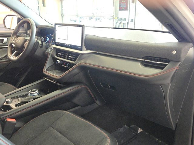 Used 2025 Ford Explorer ST AWD/4WD image 4