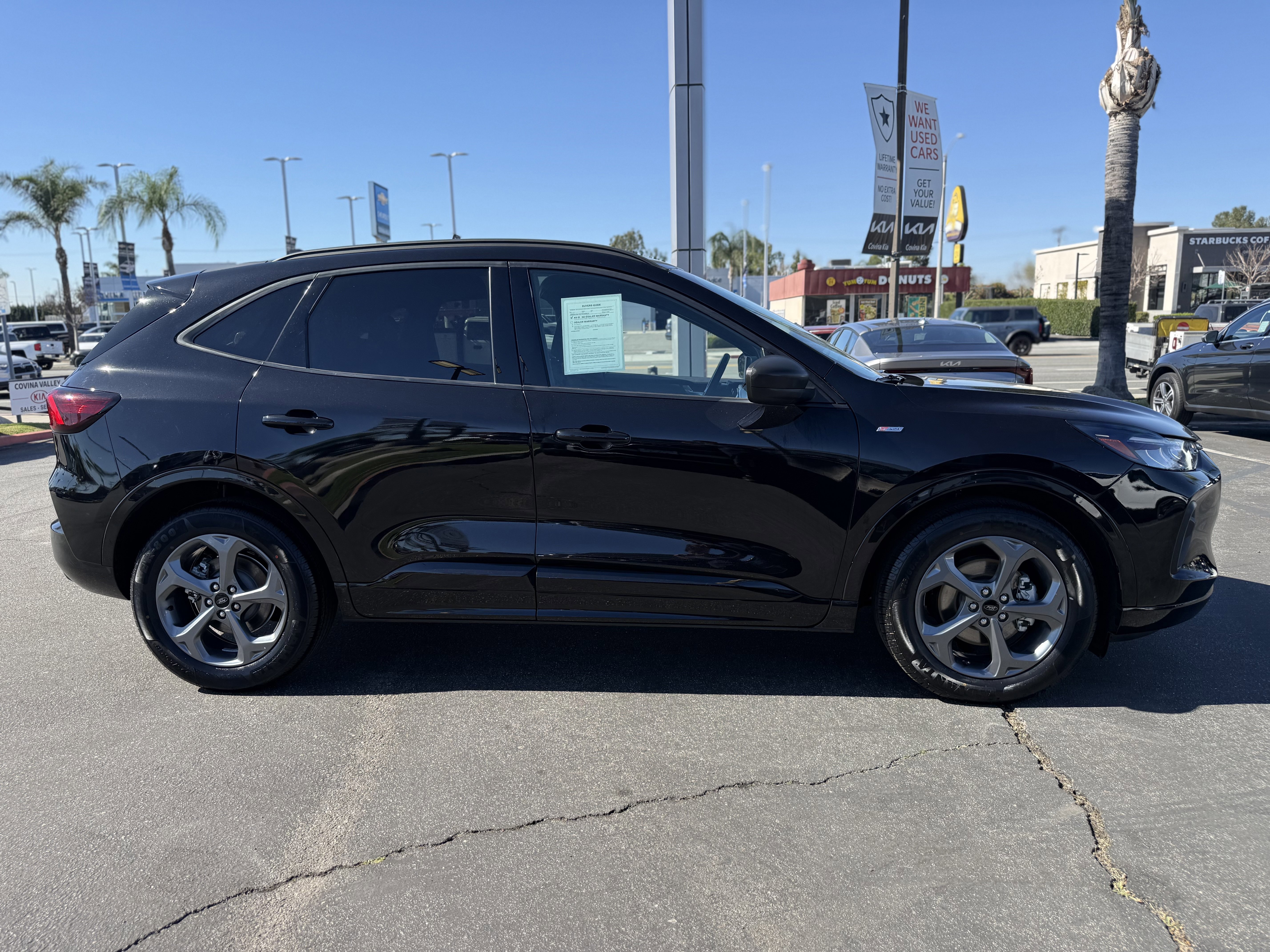 Used 2024 Ford Escape ST-Line w/ Cold Weather Package image 9