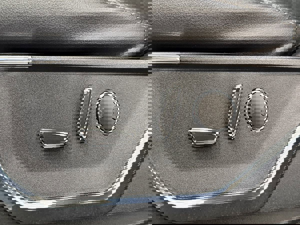 Used 2022 Ford F150 Lariat w/ Equipment Group 502A High image 32