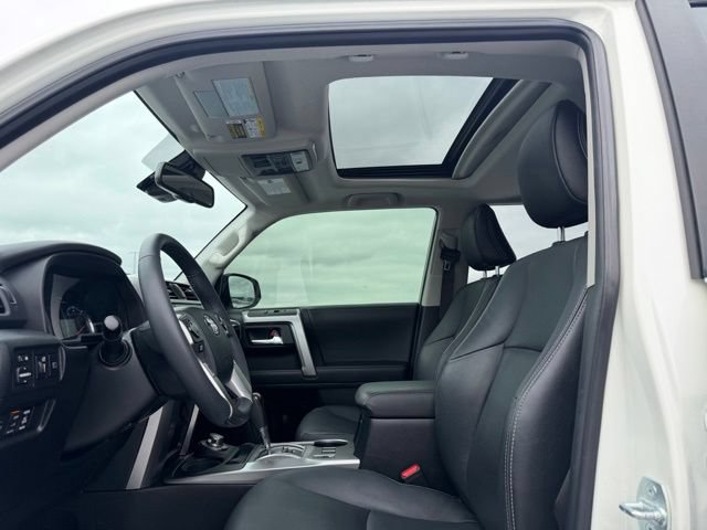 Used 2021 Toyota 4Runner Limited AWD/4WD image 19
