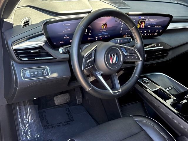 Certified 2025 Buick Enclave Preferred FWD image 11