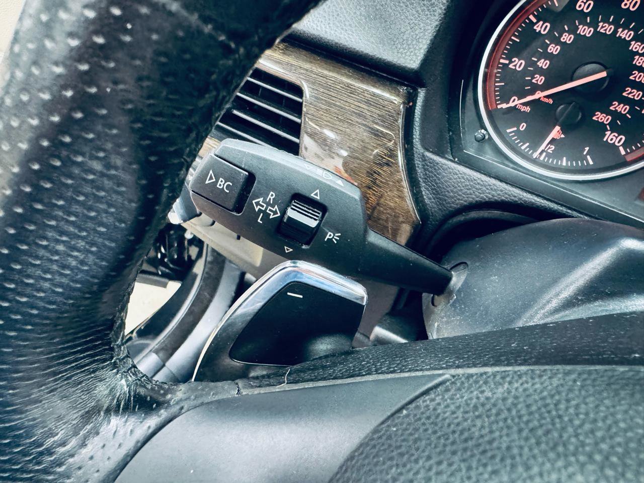 Used 2013 BMW 335i Convertible image 35