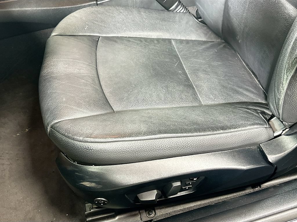 Used 2013 BMW 335i Convertible RWD image 22