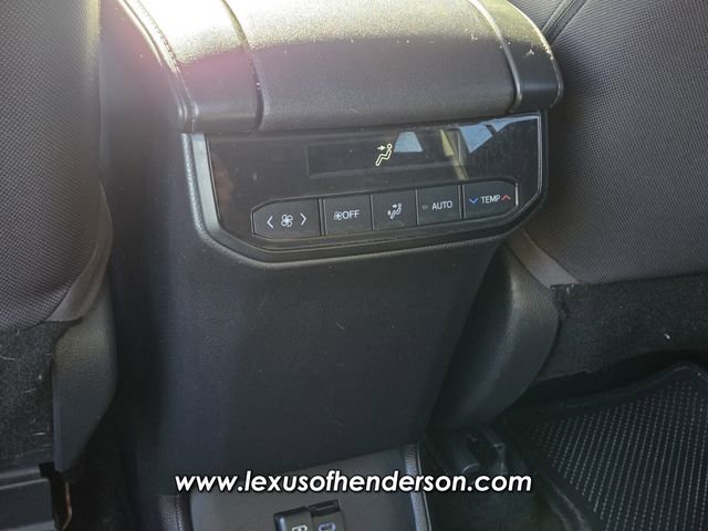Used 2022 Toyota Highlander LE image 13