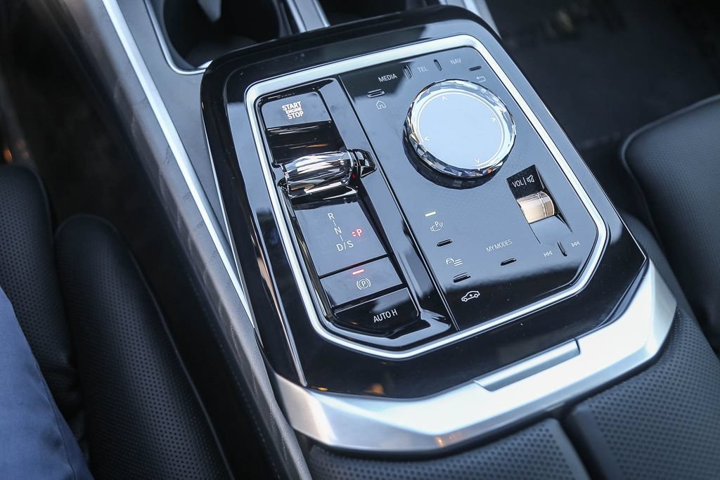 Used 2026 BMW 760i xDrive AWD/4WD image 15