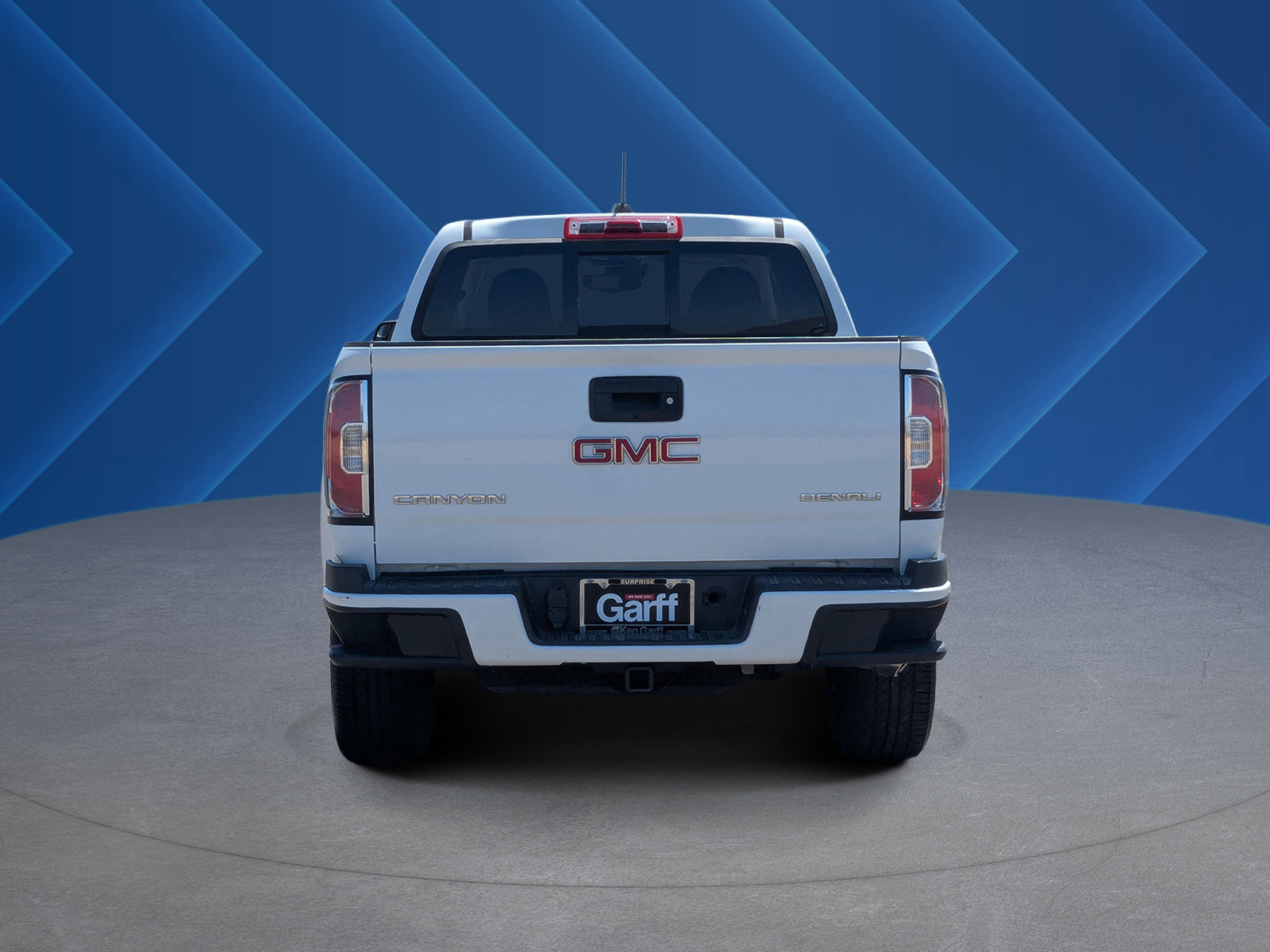 Used 2018 GMC Canyon Denali RWD image 4
