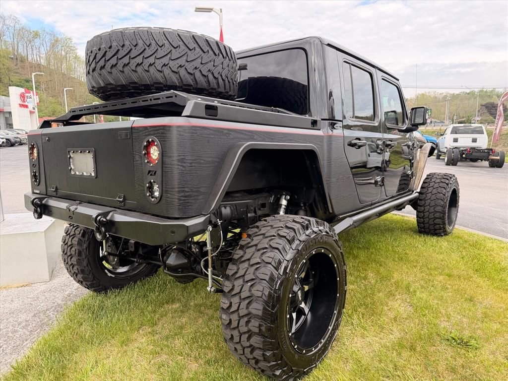 Used 2022 Jeep Gladiator Overland AWD/4WD image 9