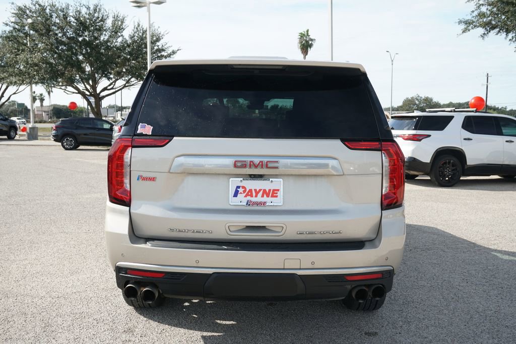 Used 2023 GMC Yukon XL Denali w/ Advanced Technology Package image 8