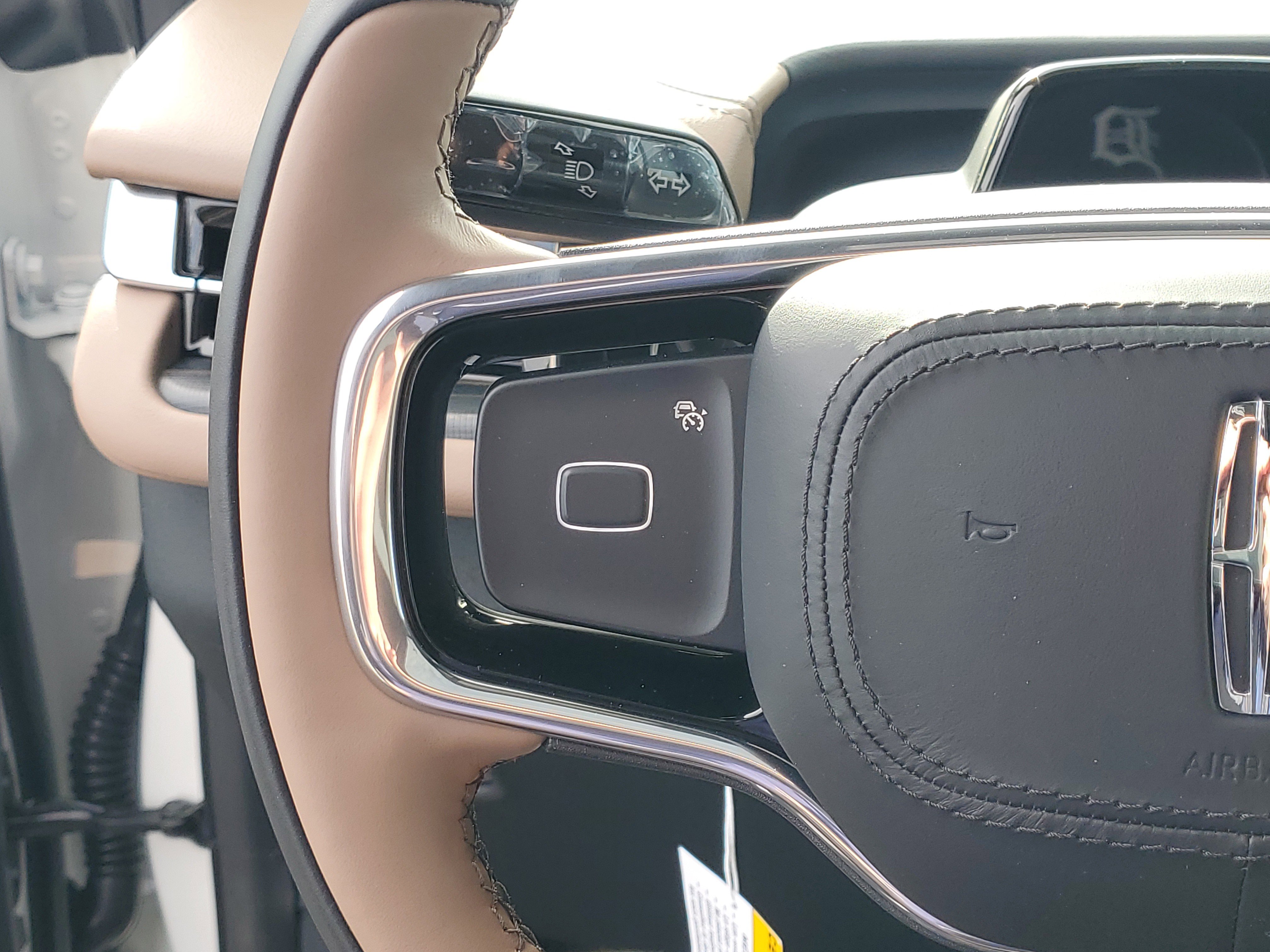 New 2026 Lincoln Navigator Black Label AWD/4WD image 15