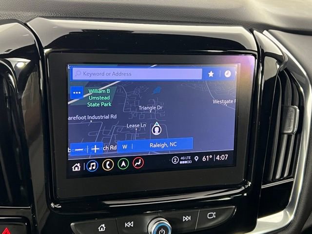 Used 2023 Chevrolet Traverse RS image 37