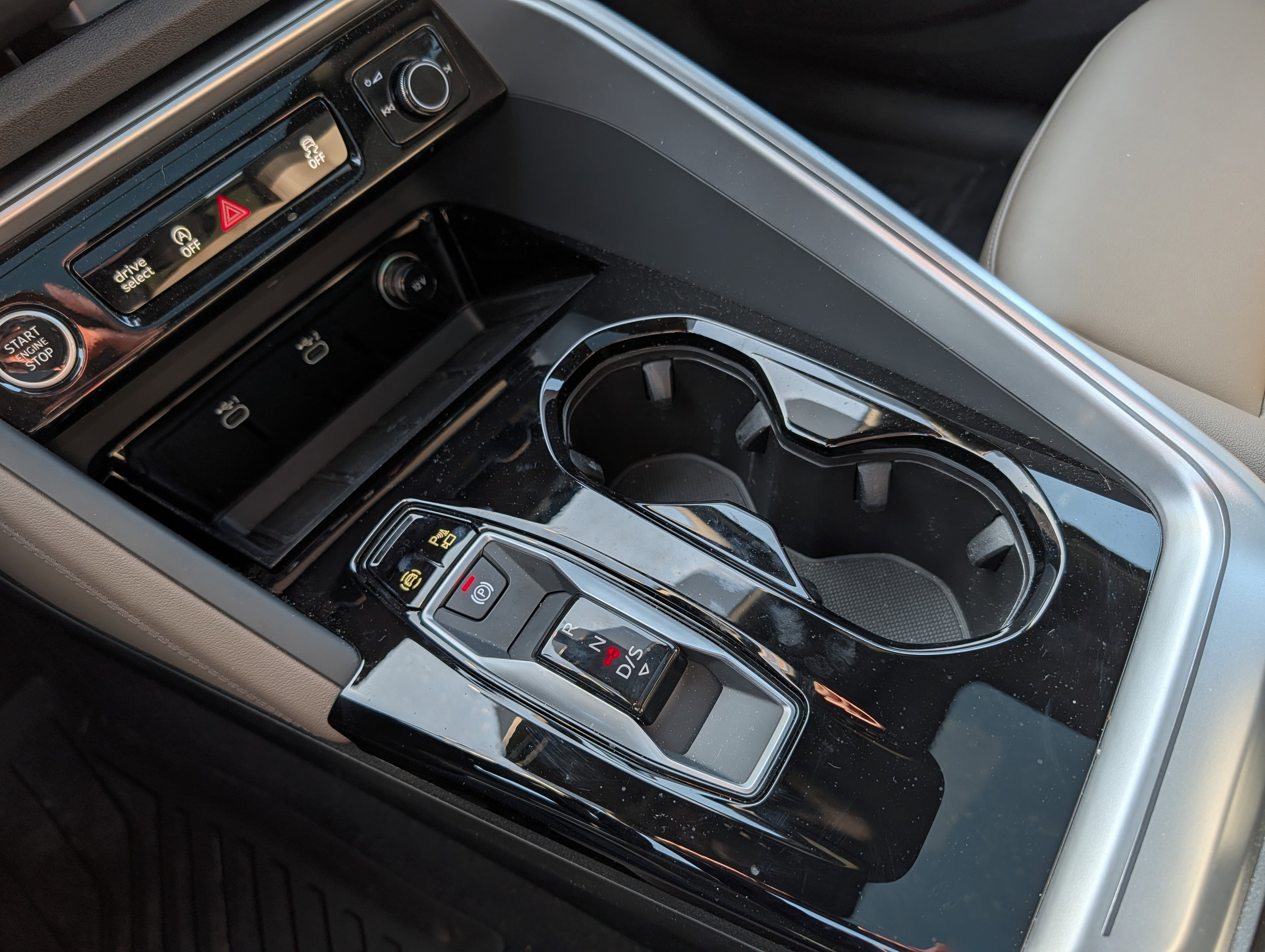 Certified 2025 Audi Q5 Premium w/ Convenience Package image 29
