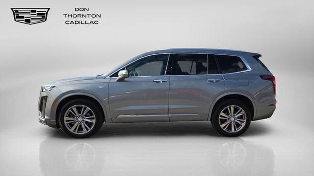 Used 2024 Cadillac XT6 Premium Luxury AWD/4WD image 2