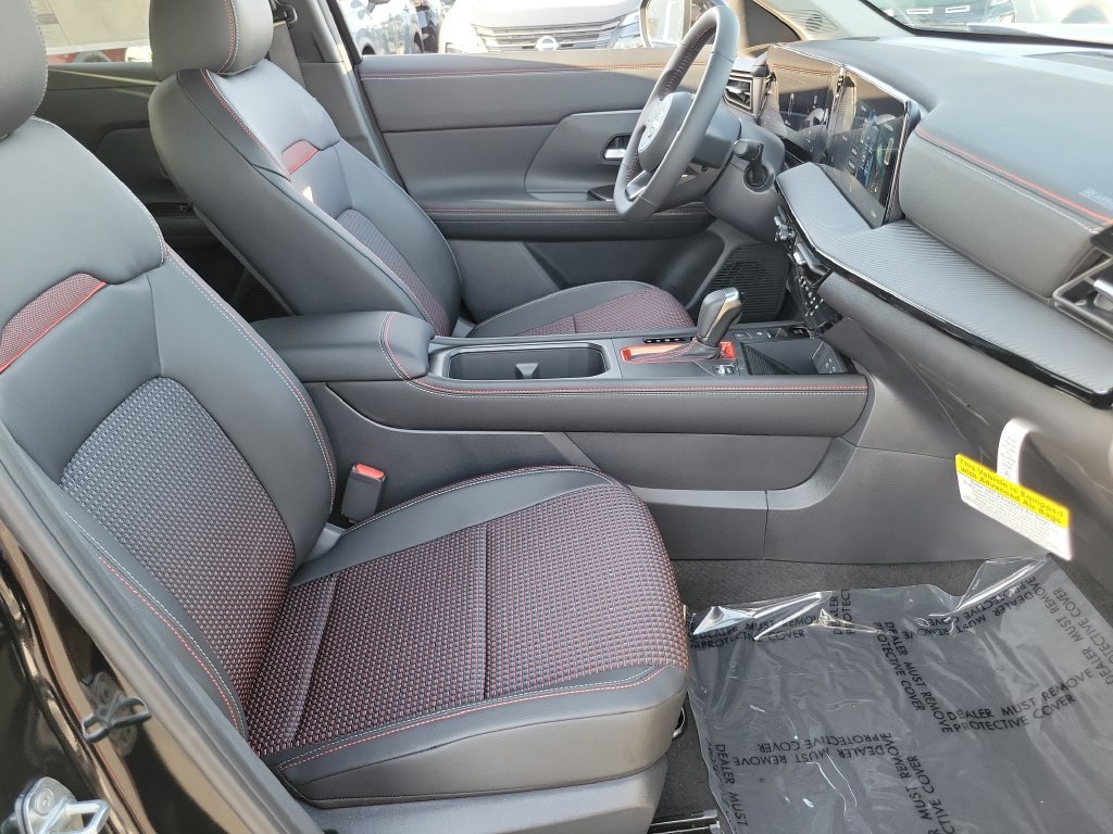 New 2026 Nissan Kicks SR FWD image 11