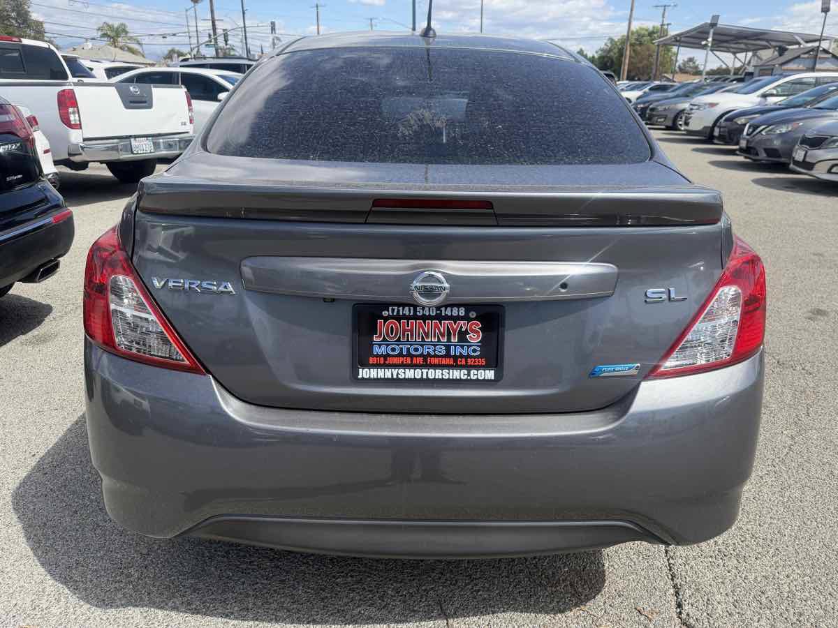Used 2016 Nissan Versa FWD image 4