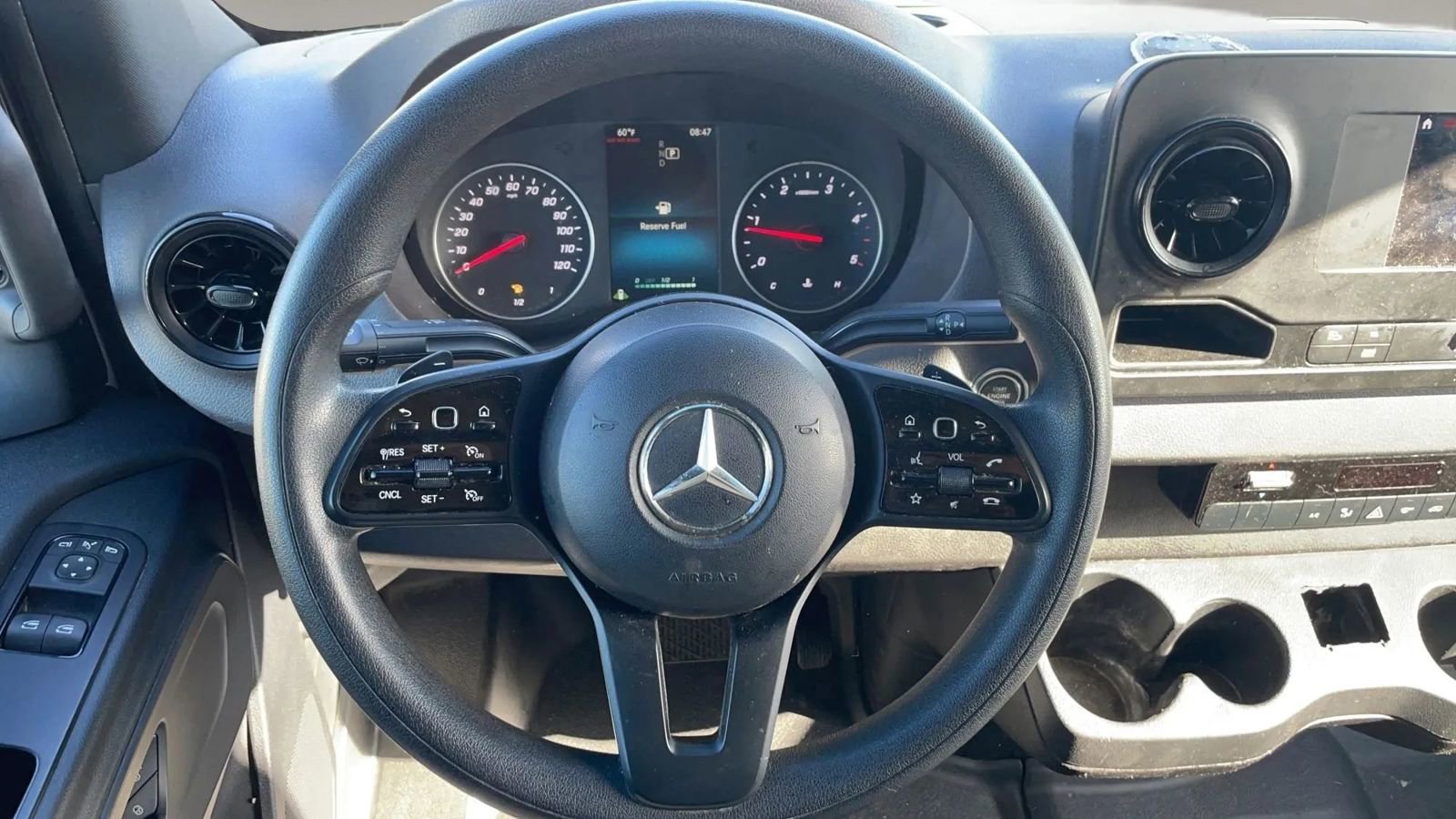 Used 2023 Mercedes-Benz Sprinter 2500 image 9