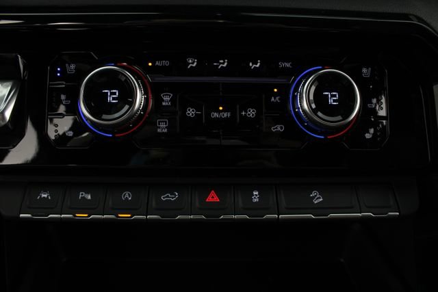 New 2026 GMC Sierra 1500 AT4 w/ AT4 Premium Package AWD/4WD image 8