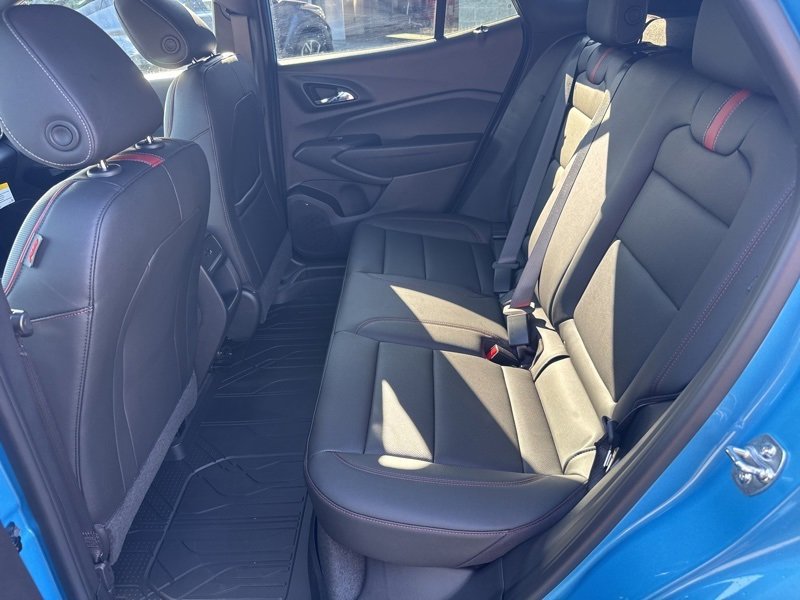 New 2025 Chevrolet Trax RS w/ Sunroof Package image 35