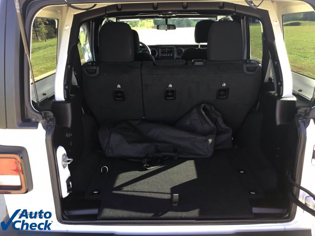 Used 2023 Jeep Wrangler Sport S image 6