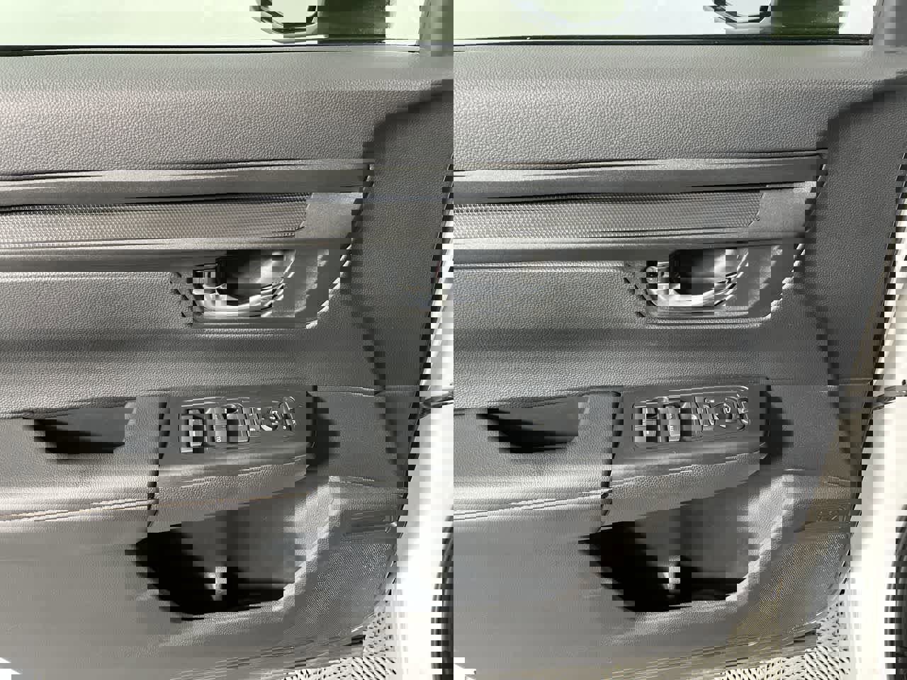 Used 2025 Honda CR-V Sport image 13