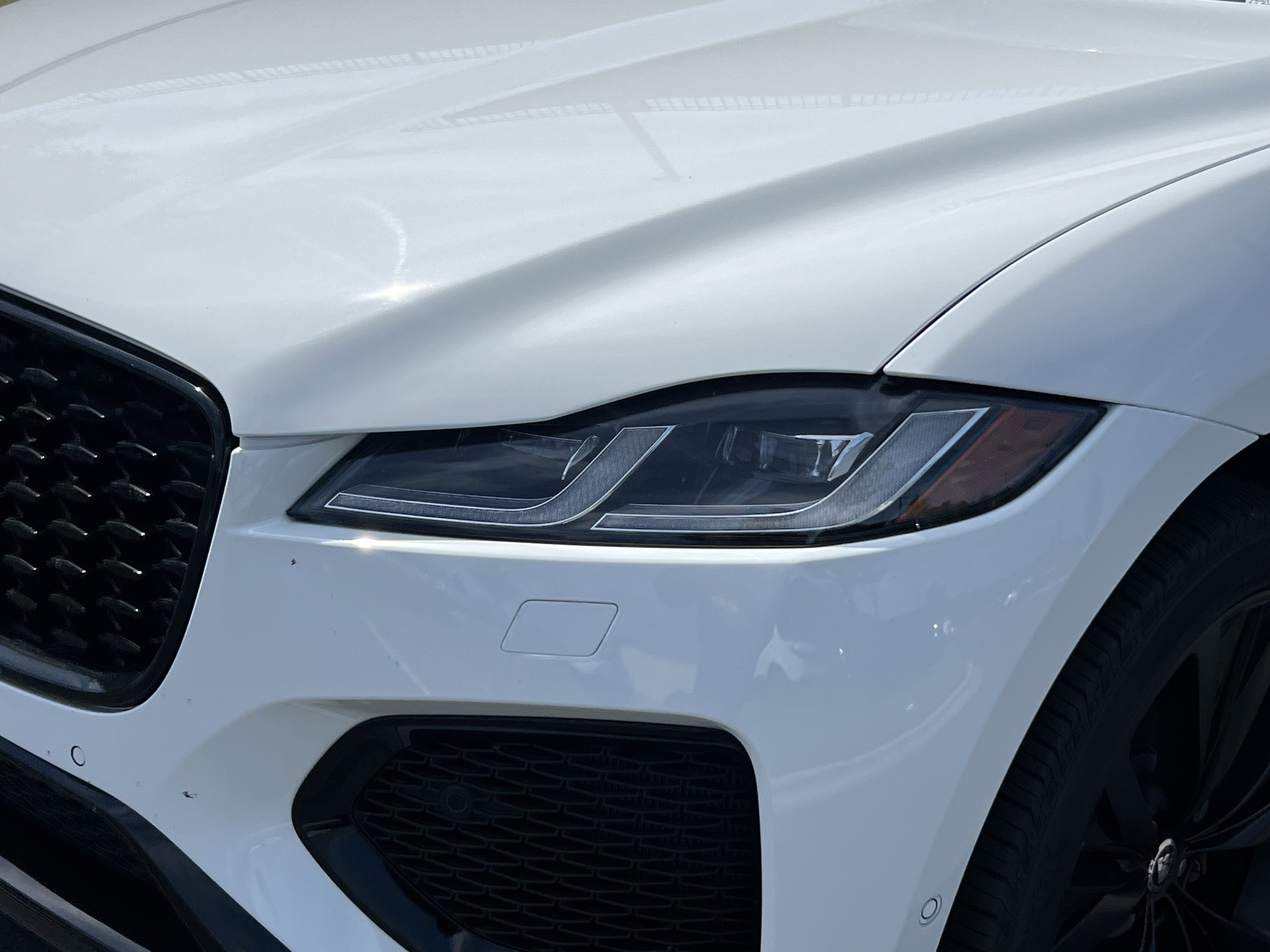 Used 2026 Jaguar F-PACE R-Dynamic S AWD/4WD image 10