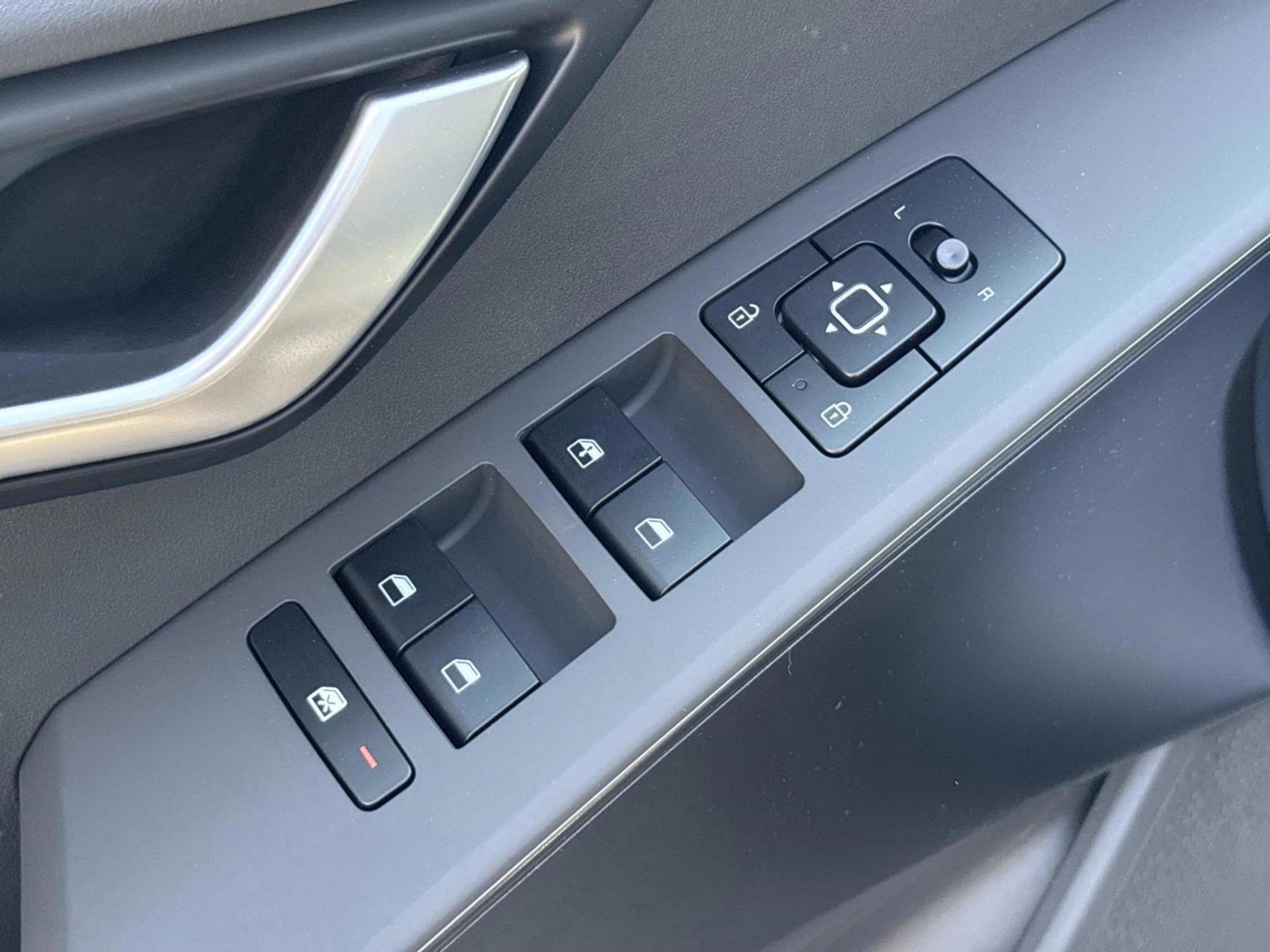 New 2026 Kia Niro LX image 20