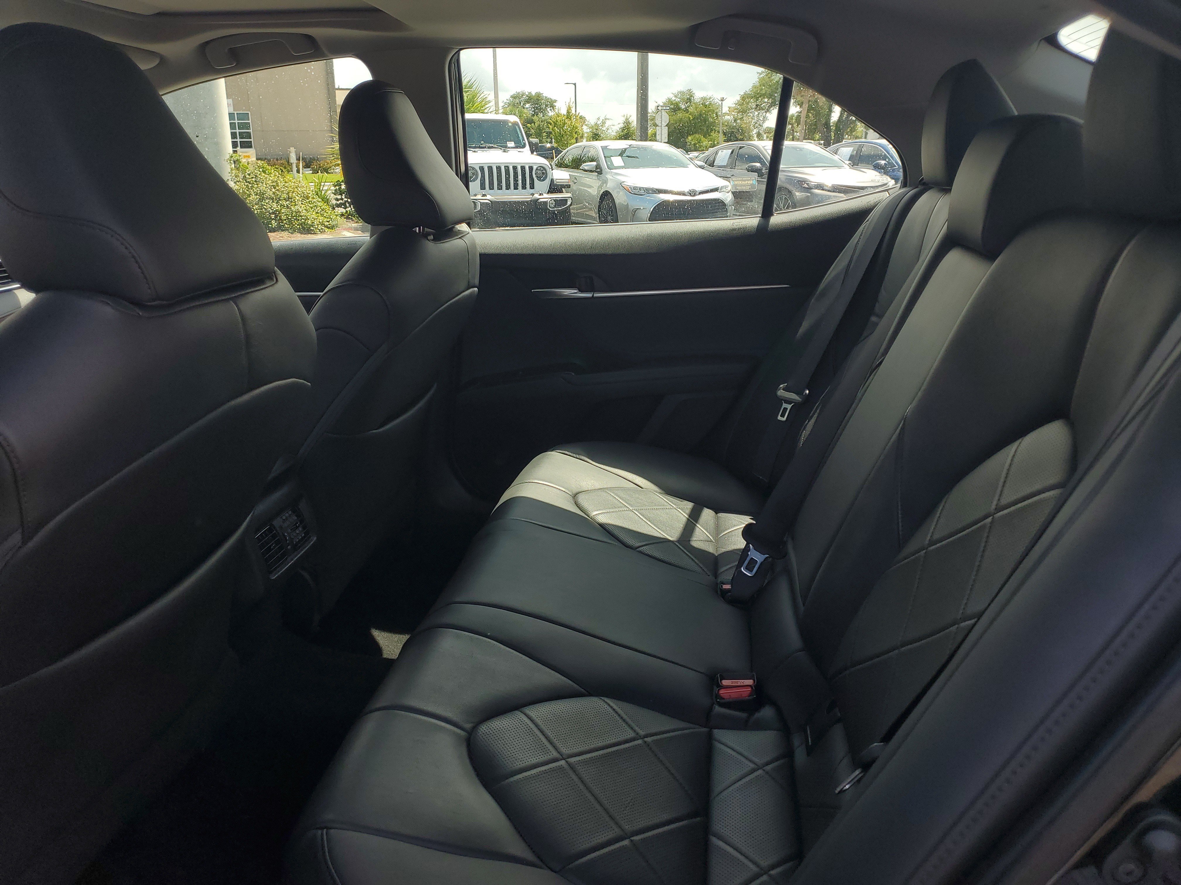 Certified 2018 Toyota Camry XLE w/ Audio Package FWD image 12