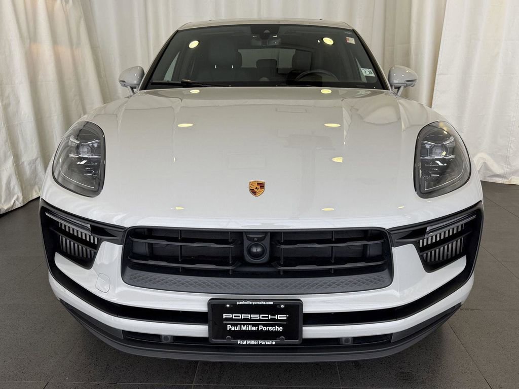 Used 2023 Porsche Macan S image 5
