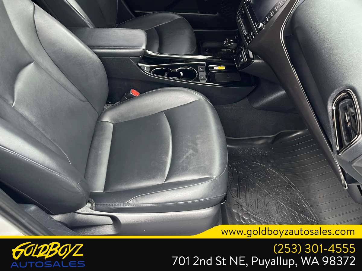Used 2021 Toyota Prius image 32