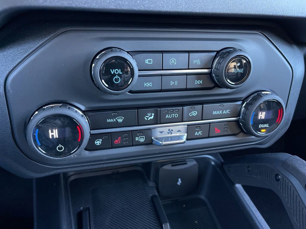 New 2025 Ford Bronco Outer Banks w/ Sasquatch Package image 10