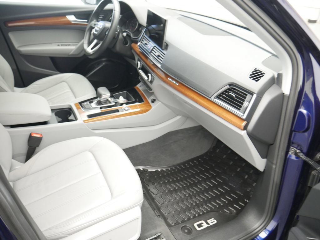 Certified 2023 Audi Q5 2.0T Premium w/ Convenience Package AWD/4WD image 26