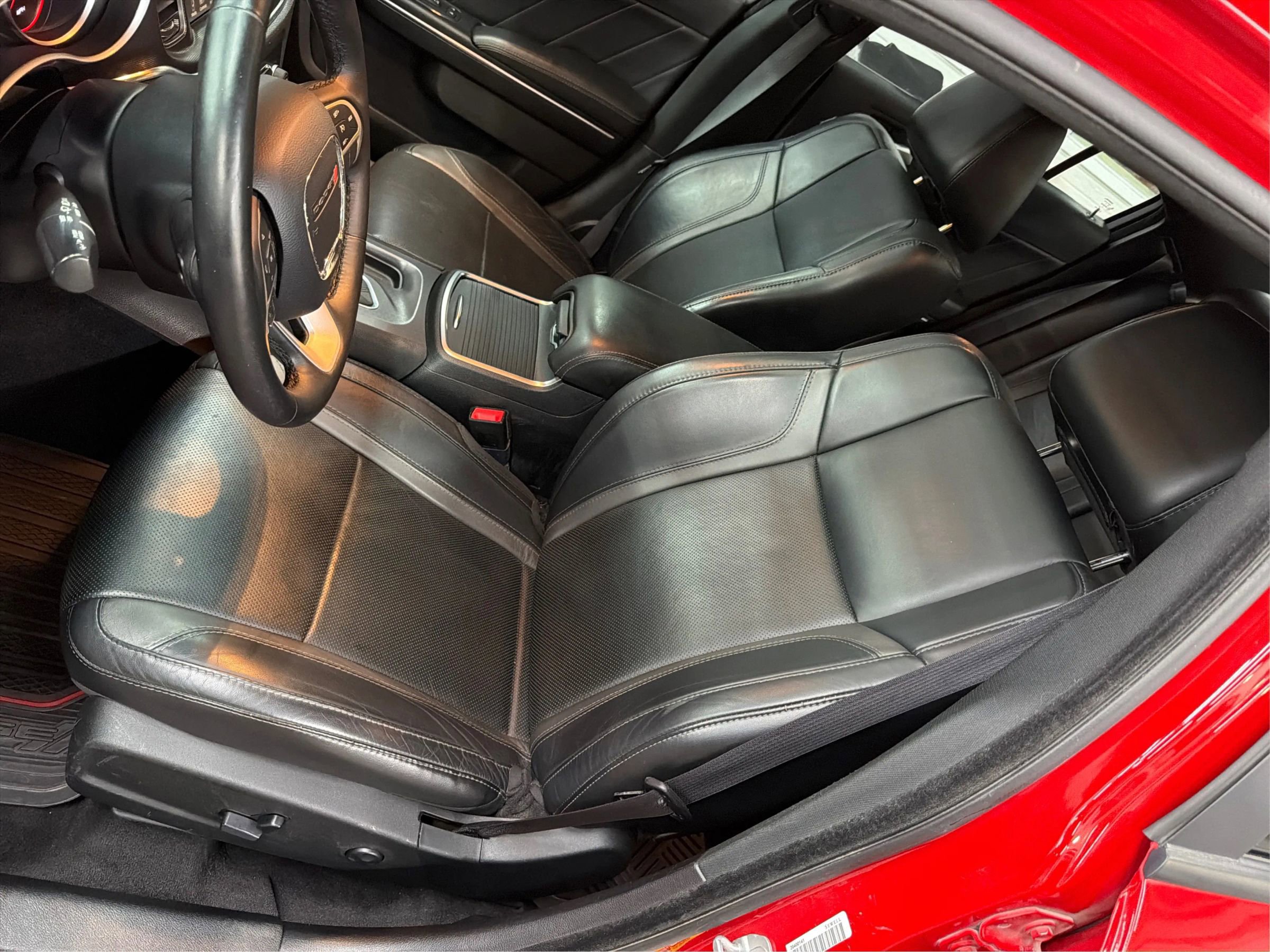 Used 2016 Dodge Charger SXT w/ Plus Group RWD image 33