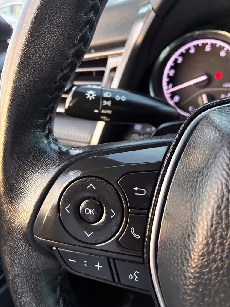 Used 2019 Toyota Camry SE FWD image 32