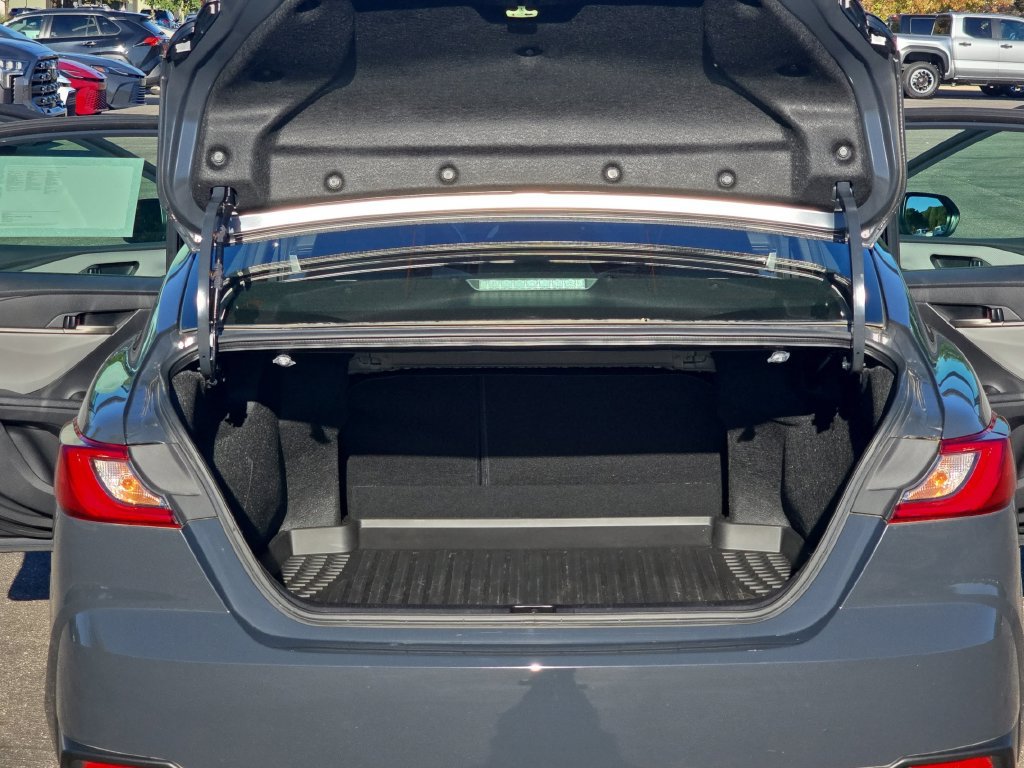 Certified 2025 Toyota Camry SE AWD/4WD image 15