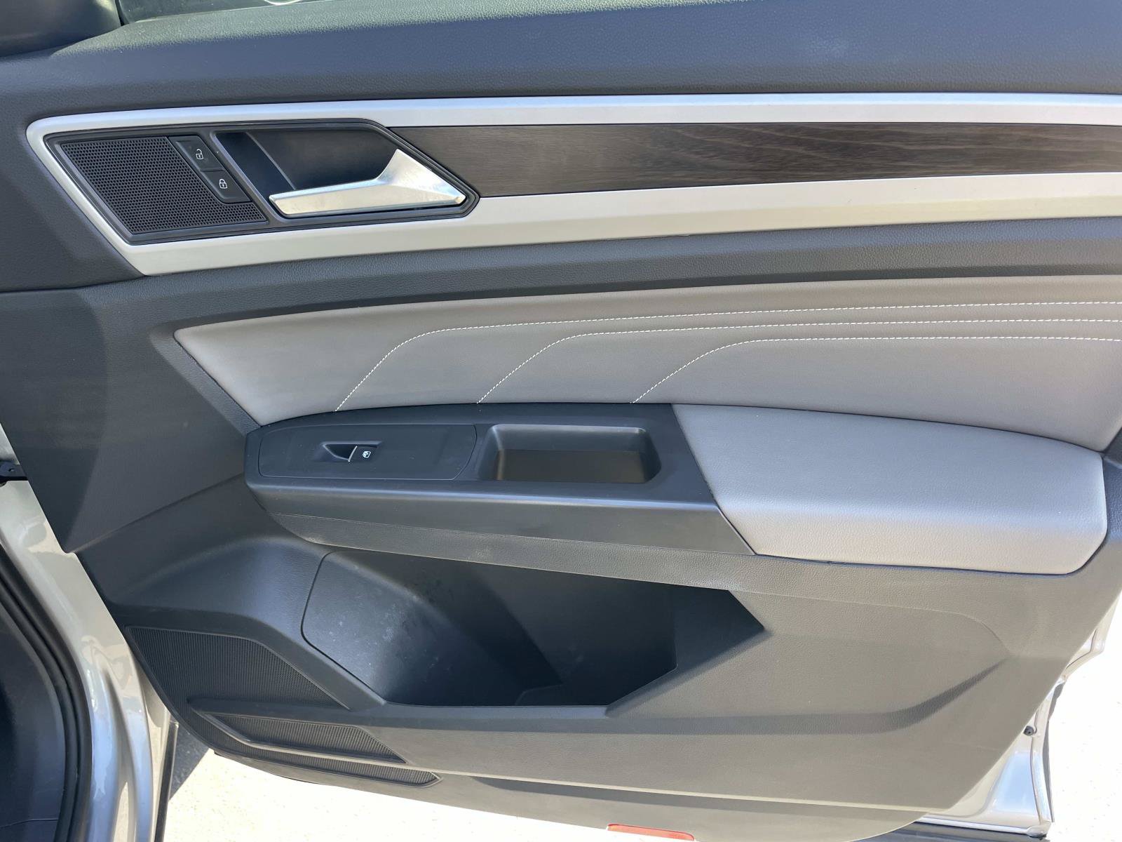Certified 2023 Volkswagen Atlas SE w/ Panoramic Sunroof Package FWD image 28