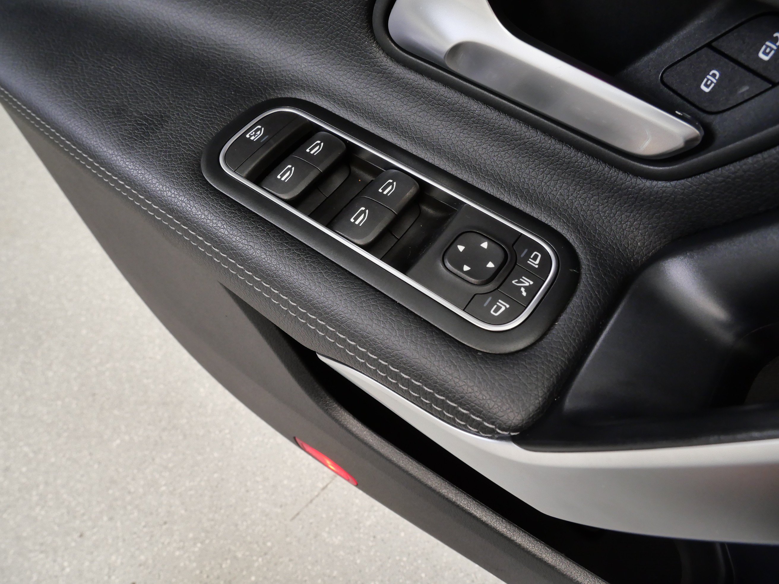Certified 2022 Mercedes-Benz CLA 250 4MATIC w/ Premium Package Lite image 30