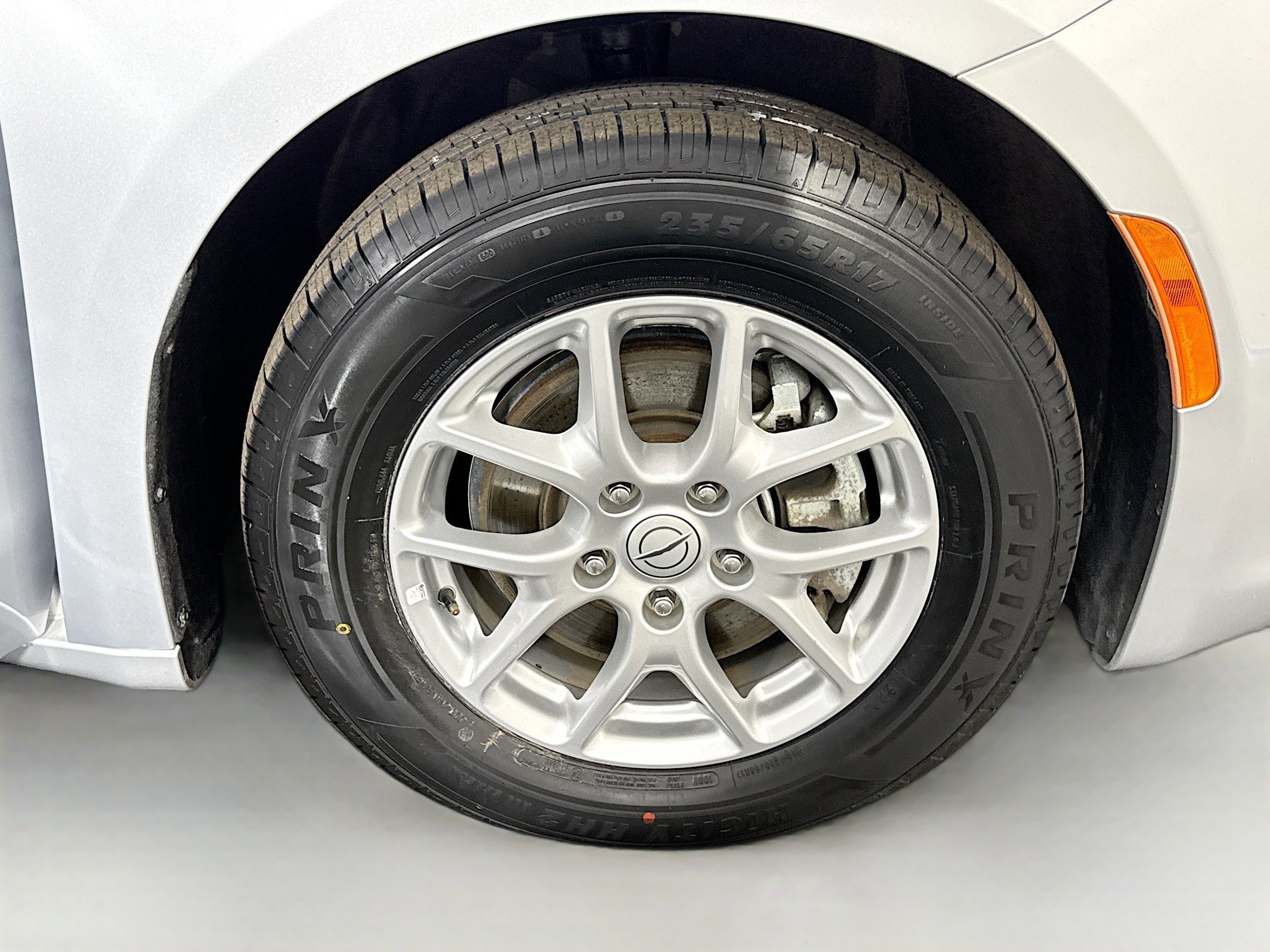 Used 2023 Chrysler Voyager LX FWD image 30