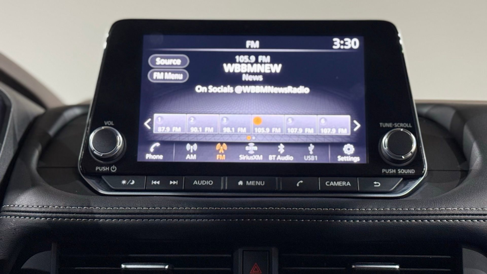 Used 2023 Nissan Rogue SV w/ SV Premium B Package image 73