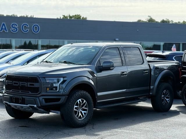 Certified 2018 Ford F150 Raptor w/ Equipment Group 802A Luxury image 35