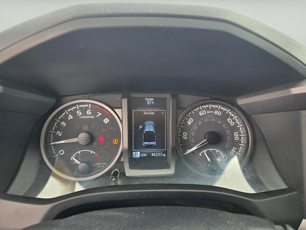 Used 2023 Toyota Tacoma TRD Off-Road AWD/4WD image 16