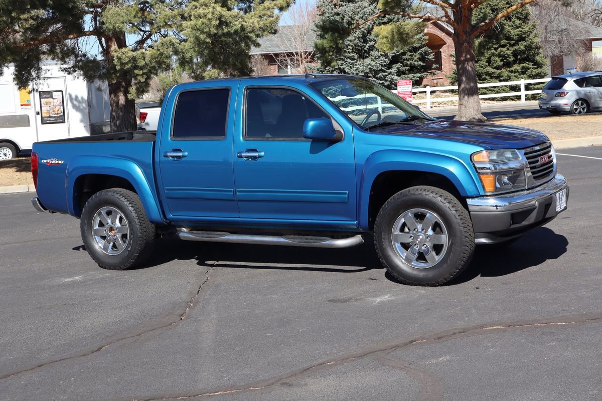 Used 2011 GMC Canyon SLE image 1