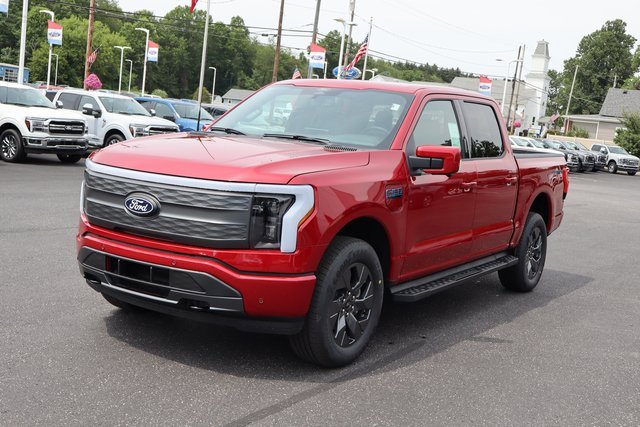 New 2025 Ford F150 Lightning Lariat w/ Max Trailer Tow Package image 18