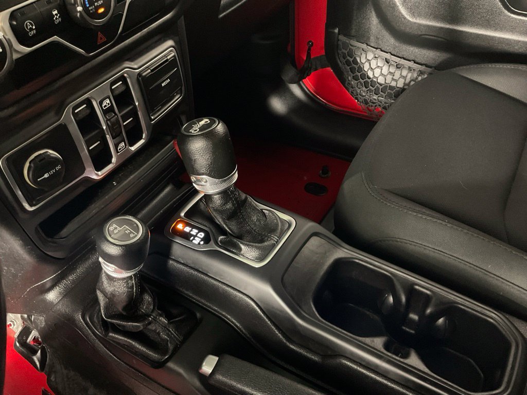 Used 2018 Jeep Wrangler Unlimited Sport S AWD/4WD image 19