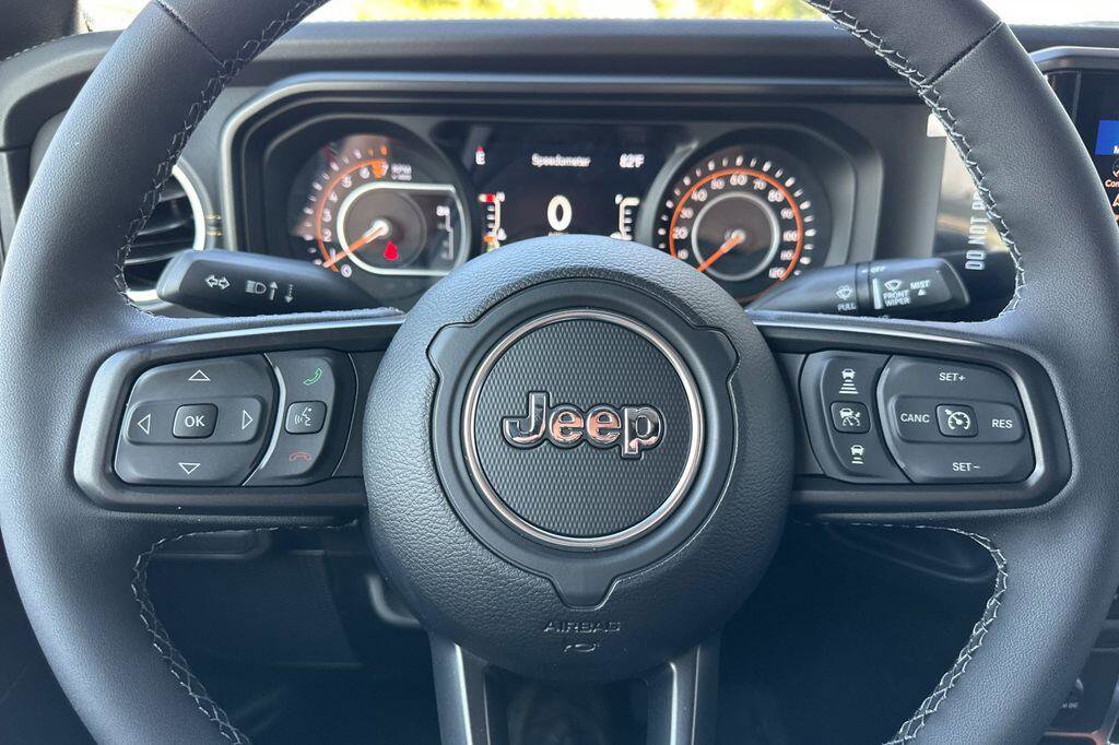 New 2026 Jeep Gladiator Sport AWD/4WD image 22