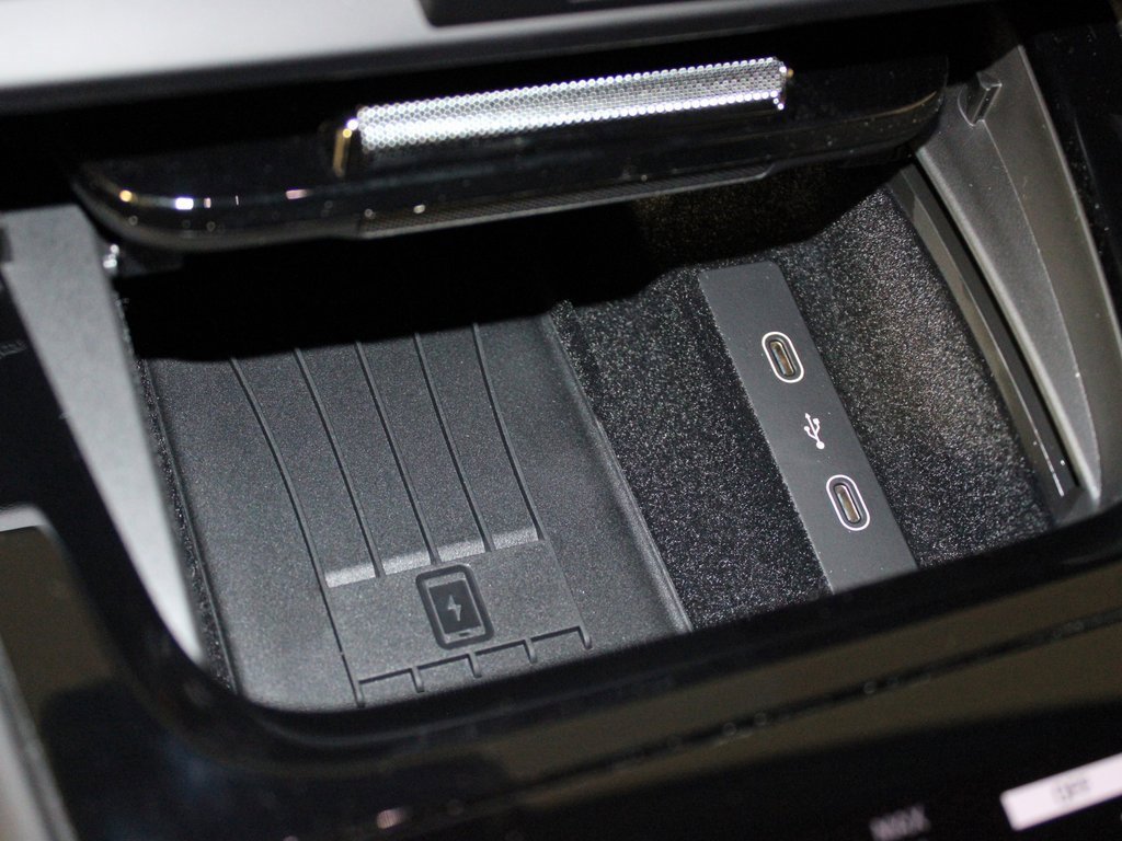 New 2026 Porsche Cayenne GTS image 32